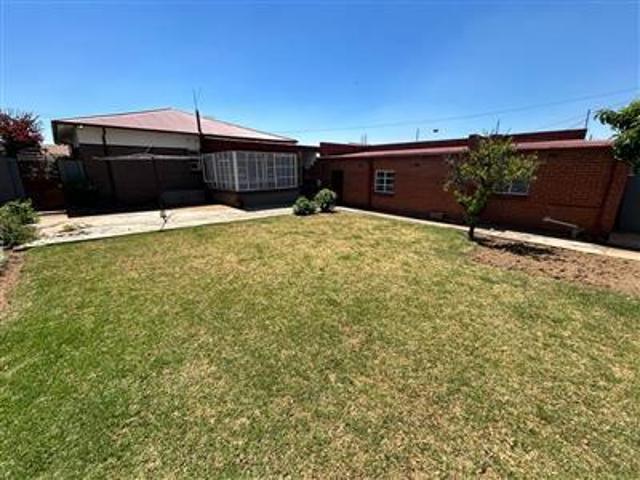 House for sale in Vosloorus, Gauteng