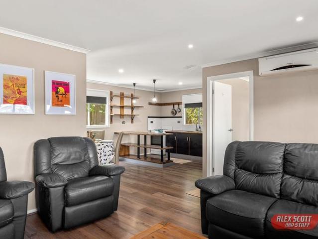 House for rent in Sunset Strip, Victoria