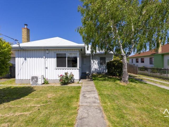 House for rent in Mayfield, Launceston