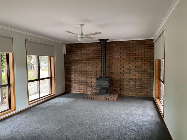 House for rent in Rosedale, Victoria