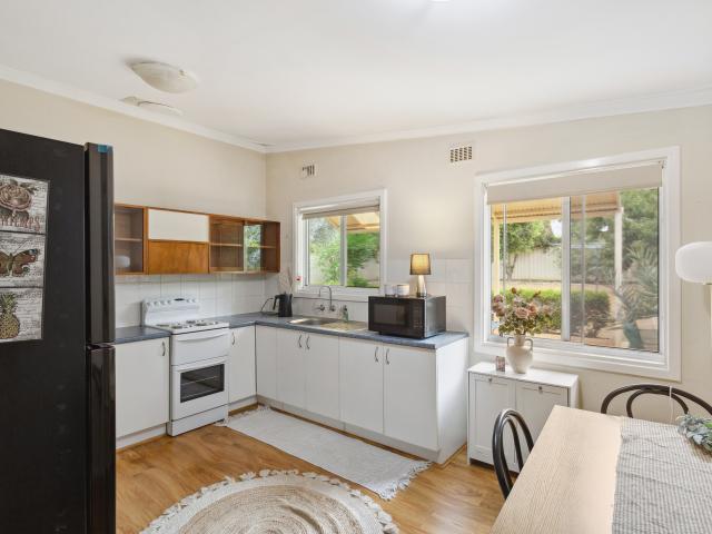 House for sale in Viveash, Western Australia