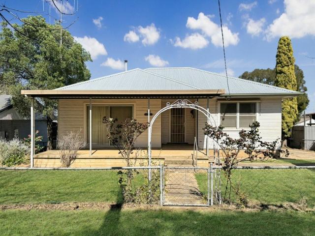 House for sale in Young, Hilltops Council