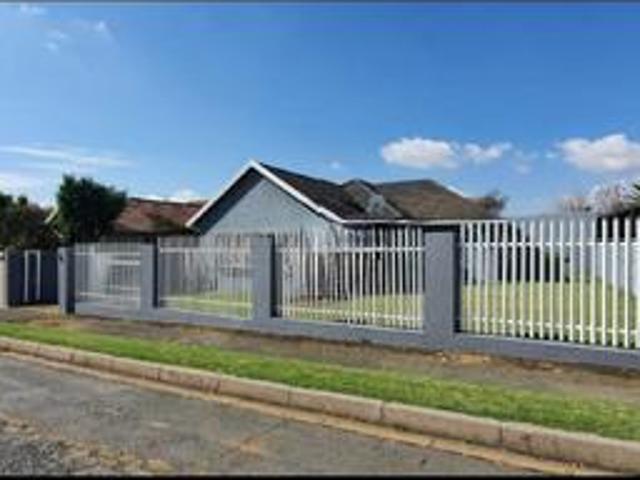 House for sale in Vosloorus, Gauteng