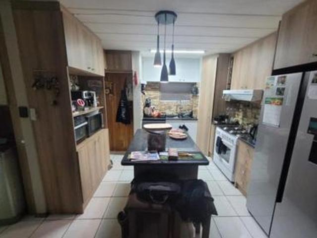 Apartment for sale in Ekurhuleni, Gauteng
