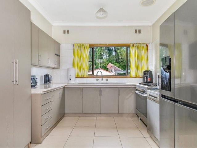 House for rent in Wollongong West, New South Wales