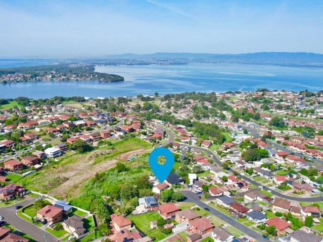 House for rent in Wollongong West, New South Wales