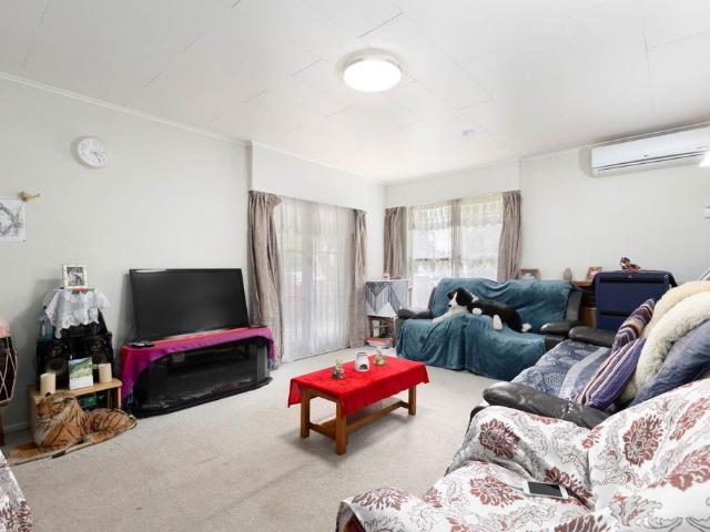 House for rent in Owhata, Oroua County