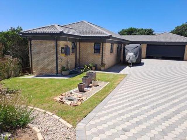 House for sale in Groot Brak Rivier, Western Cape