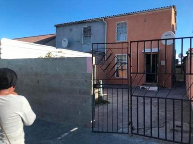 House for sale in Mitchells Plain, Western Cape