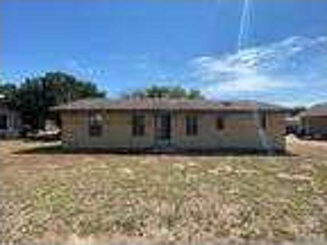 House for rent in Floresville