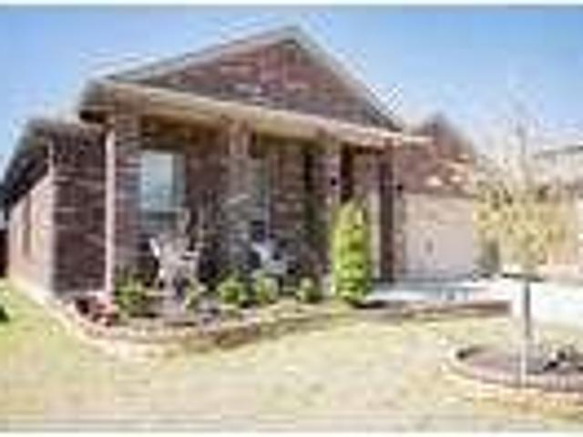 House for rent in Justin