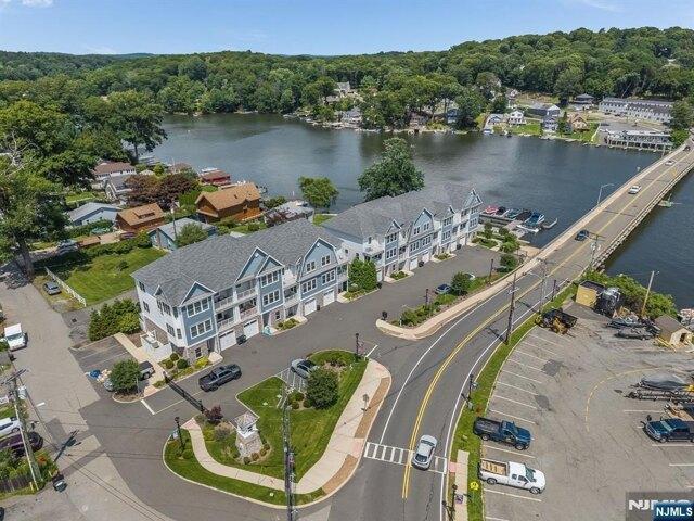 House for sale in Glasser, New Jersey