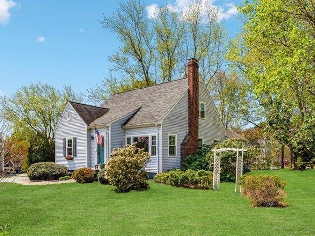 House for sale in Hopkinton, Massachusetts