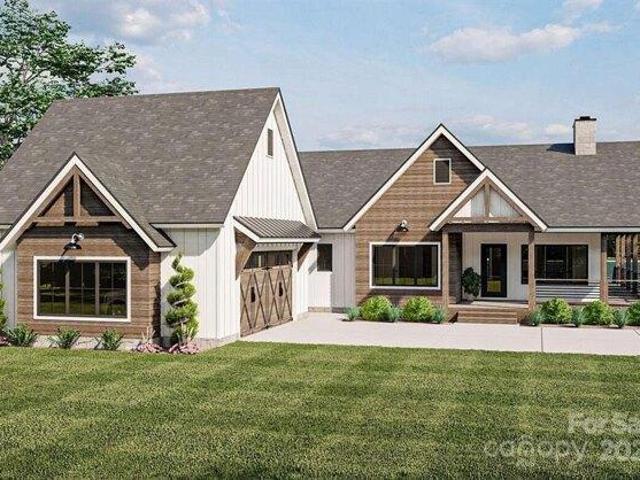 House for sale in Horse Shoe, North Carolina