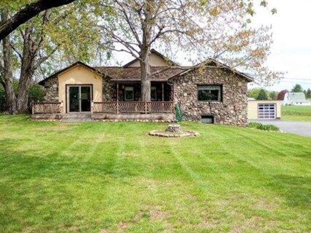 House for sale in Houghton Lake, Michigan