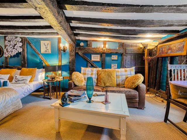 House for sale in North Shoebury, Alton Barnes