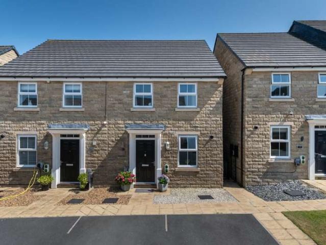 House for sale in Cullingworth, West Yorkshire