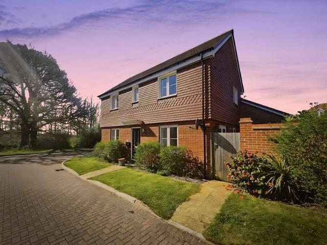 House for sale in Horsham, West Sussex