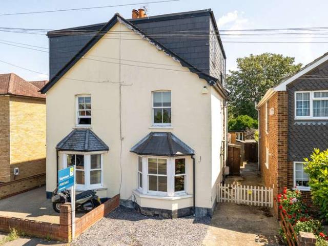 House for sale in Lower Halliford, Surrey