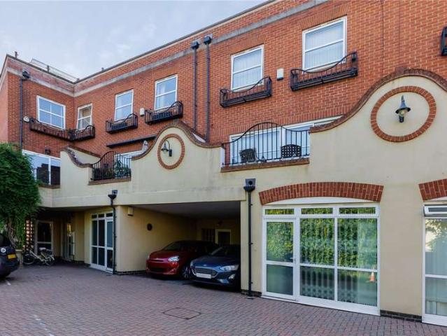 House for sale in Putney, Greater London