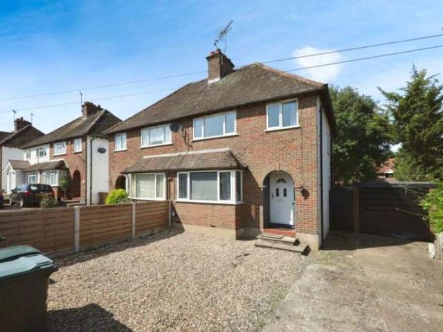 House for sale in Batchworth, Hertfordshire