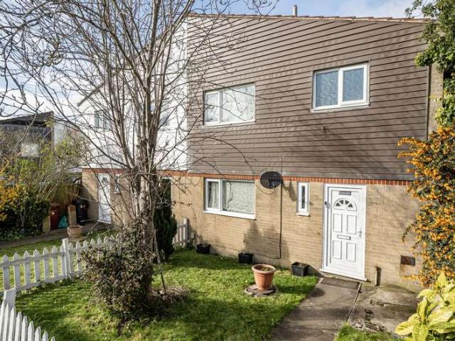 House for sale in Whitley Wood, Reading