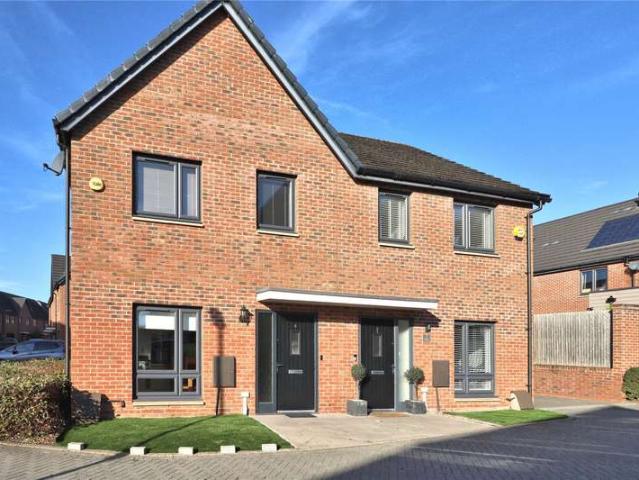 House for sale in Westfield, Woking