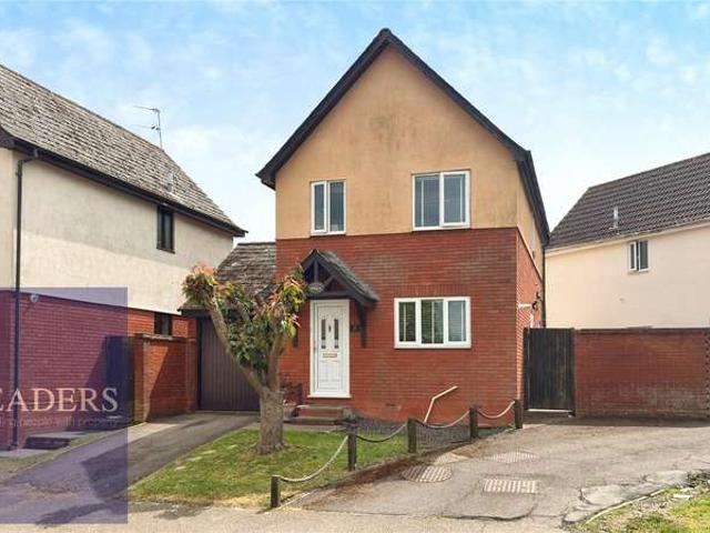 House for sale in Chipping Hill, Essex