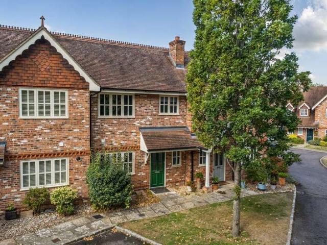 House for sale in Hartley Wintney, Hart