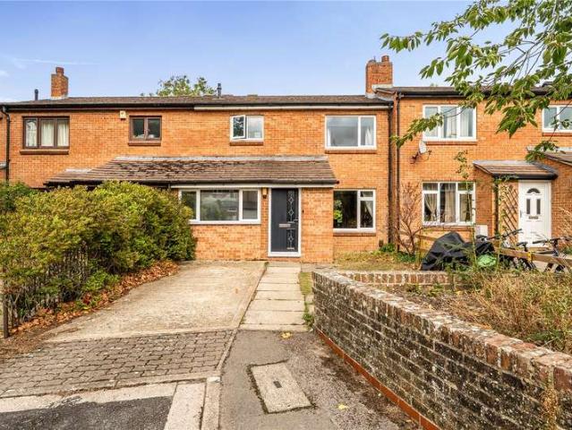 House for sale in The Slade, Oxfordshire