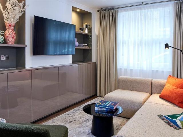 House for rent in Knightsbridge, Greater London