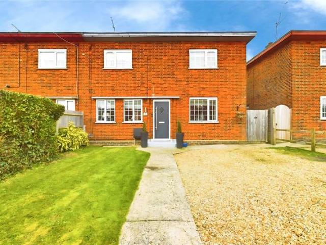 House for sale in Burghfield Common, West Berkshire