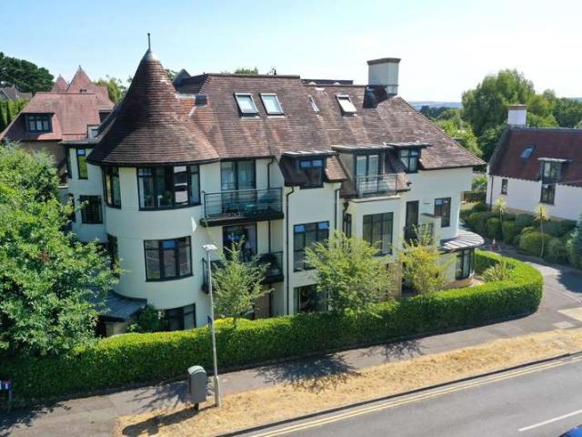 House for sale in Parkstone, Poole