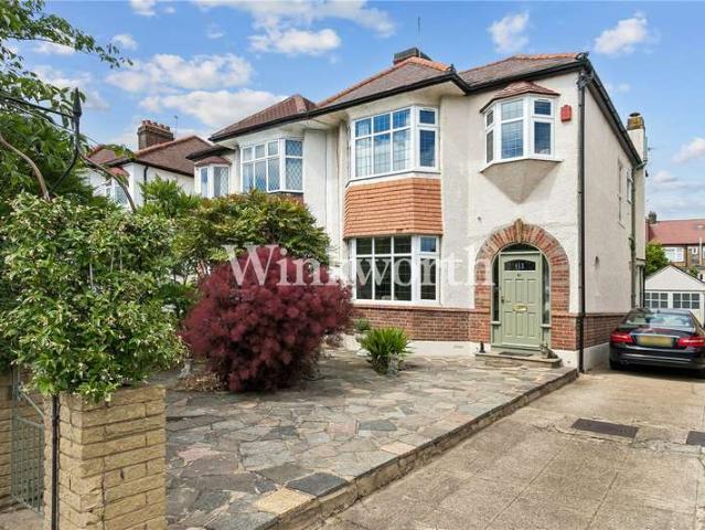 House for sale in Palmers Green, Greater London