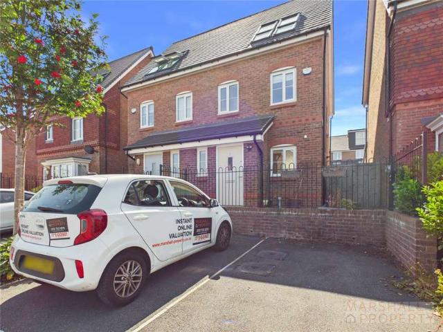 House for rent in Calderstones
