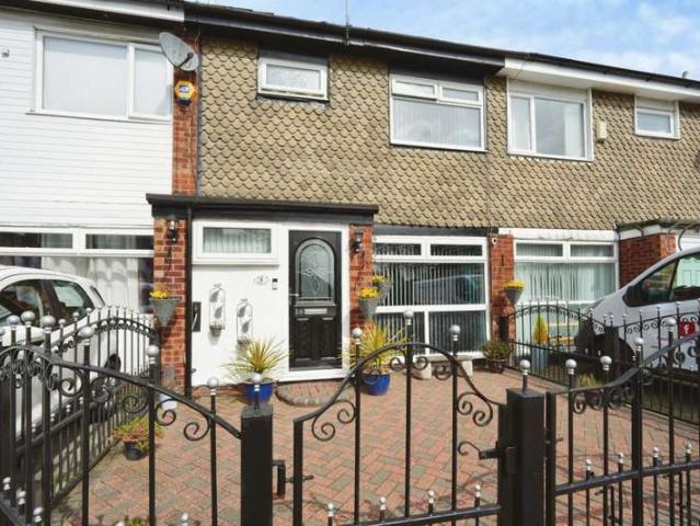 House for sale in Georgia, Greater Manchester