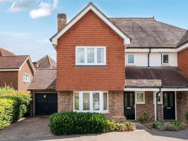 House for sale in Worplesdon, Westborough