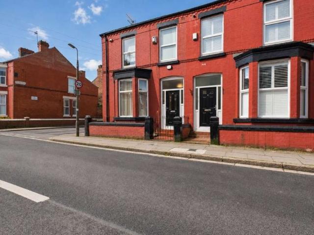 House for sale in Calderstones