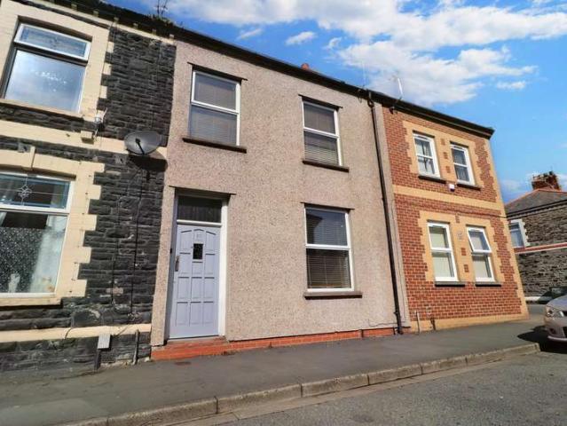House for rent in Pengam Green, Falcon Lodge