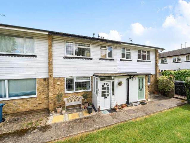 House for sale in Hatch End, Greater London