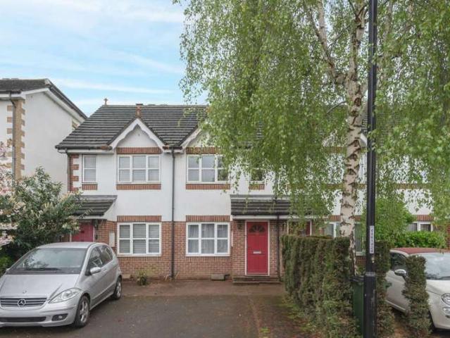 House for sale in Greenwich, East Greenwich