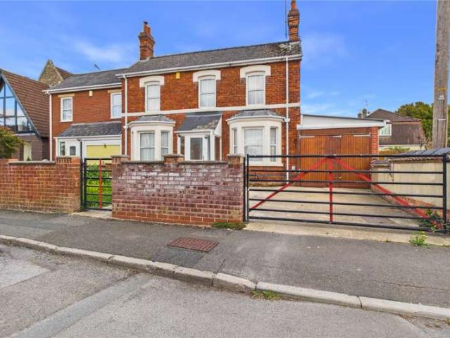House for sale in Greenmeadow, Swindon