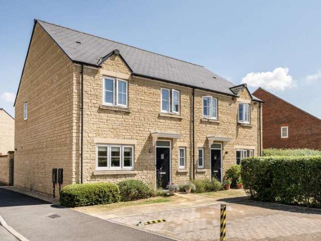House for sale in Black Bourton, Oxfordshire