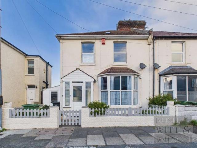 House for sale in Bulverhythe, Guestling Green