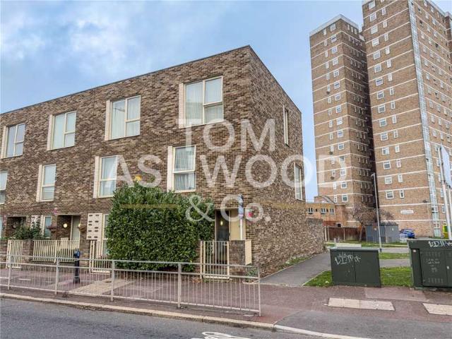 House for sale in Greater London