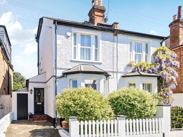 House for sale in Lower Green Esher, Blackhills
