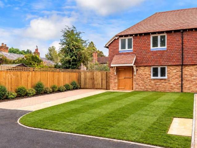 House for sale in Elstead, Waverley