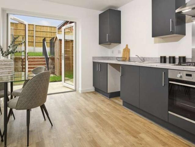 House for sale in Dee Park, Reading