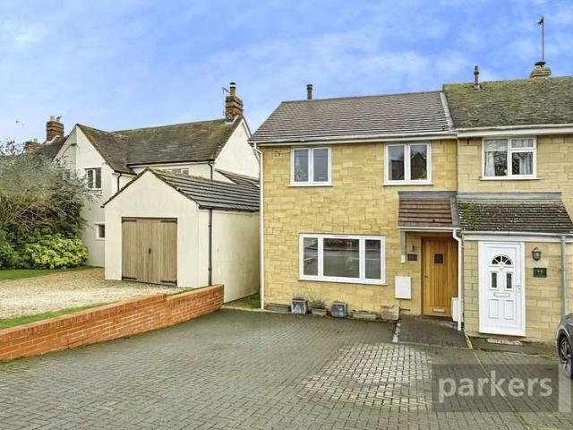 House for sale in Black Bourton, Oxfordshire