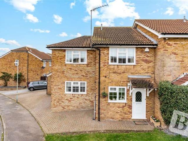 House for sale in Westcourt, Hamerton